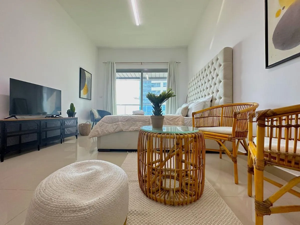 Apartment Luxury Studio W/ Boho Design And Balcony For 4 Pax Dubai United Arab Emirates