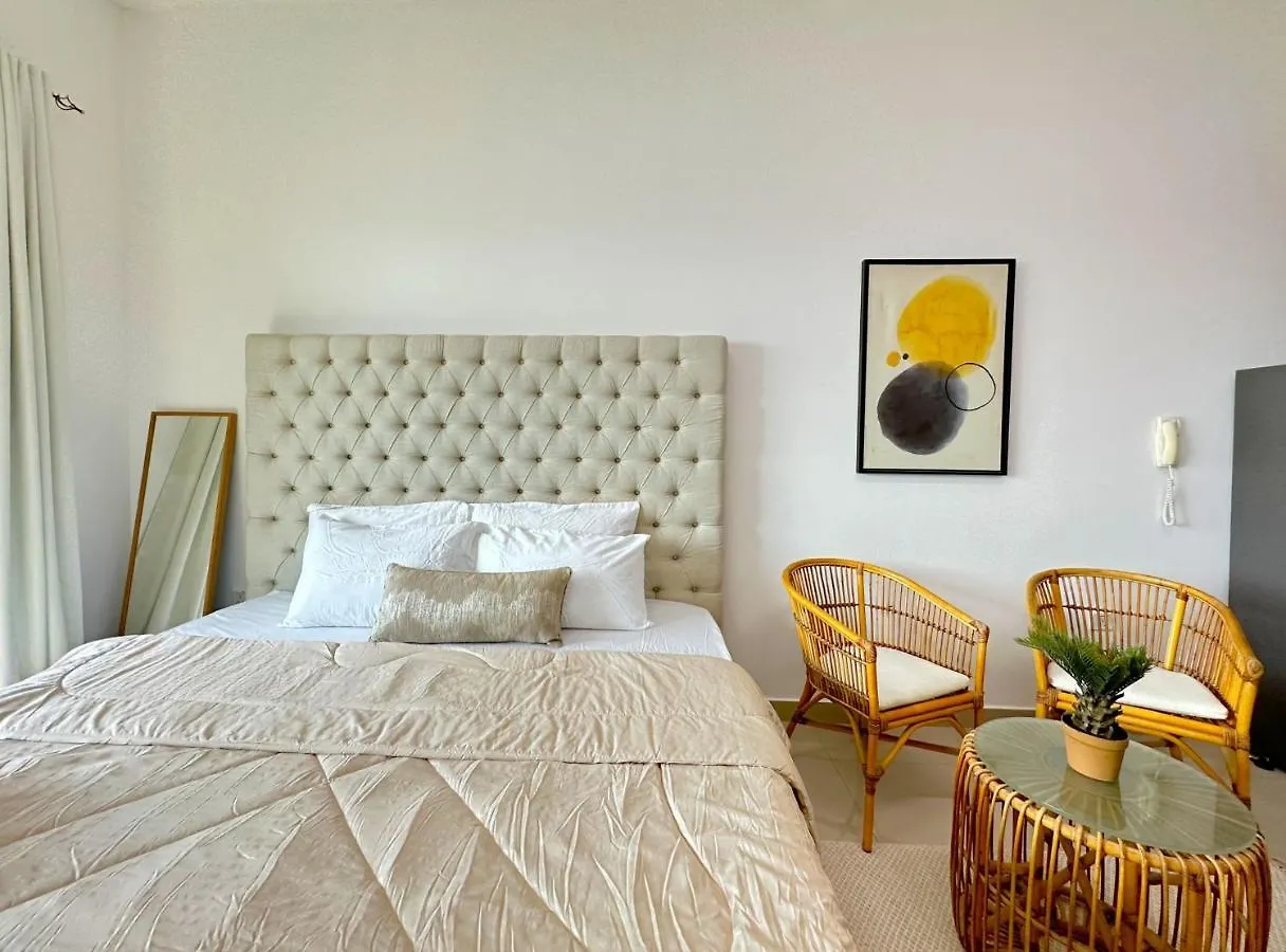 Luxury Studio W/ Boho Design And Balcony For 4 Pax Dubai 0*,  United Arab Emirates