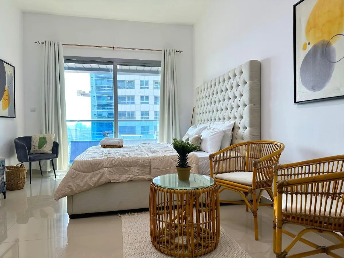 Apartment Luxury Studio W/ Boho Design And Balcony For 4 Pax Dubai