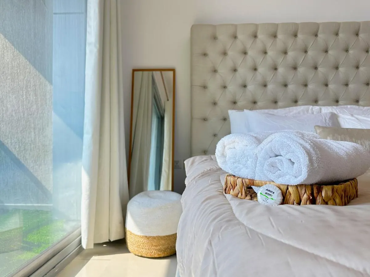 Luxury Studio W/ Boho Design And Balcony For 4 Pax Dubai